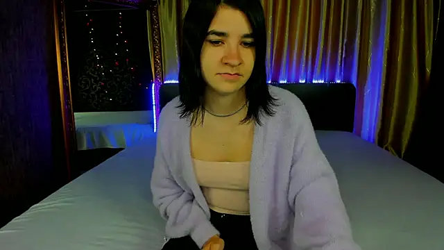  Polly Love  online show from October 2025 06:12:01 AM