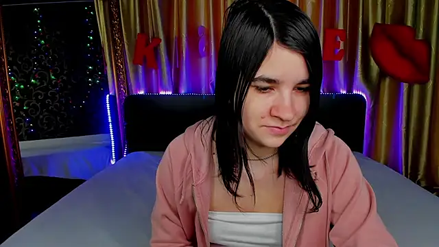  Polly Love  online show from February 2026 07:17:01 AM