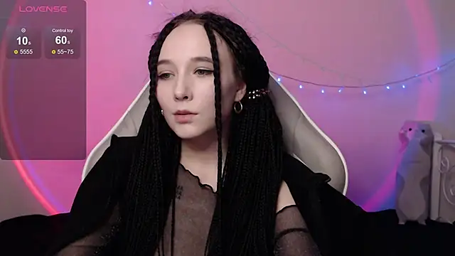 Robin yourss online show from December 2024 04:06:01 PM