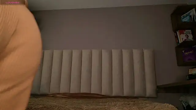 Megan mooree  online show from November 2025 12:07:01 PM