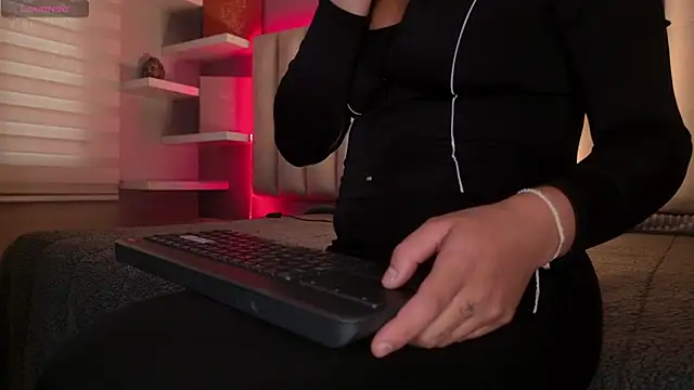 Megan mooree  online show from July 2026 12:51:01 PM