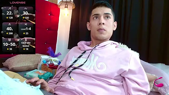 Snapshot of Oliver_king_sex chatting on September 2025 06:53:01 PM Oliver king sex online show from September 2025 06:53:01 PM