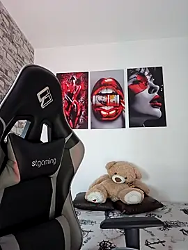 Antonella2 m online show from September 2025 12:05:01 PM