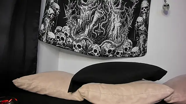 Agnes jones  online show from April 2026 12:21:02 AM