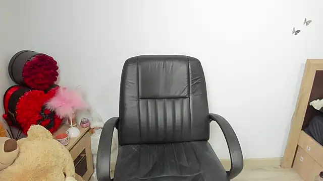 kilenyapatrice online show from April 2026 01:15:01 PM