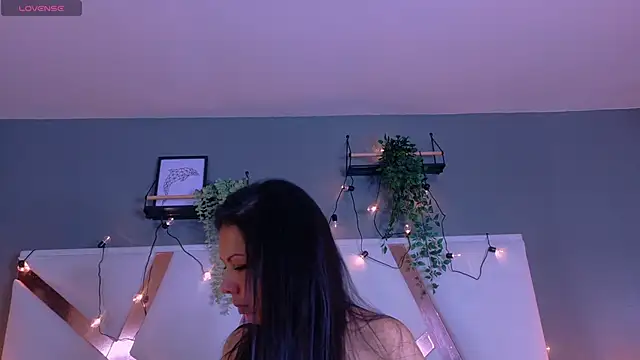 JaylaScott   online show from September 2025 11:37:01 AM