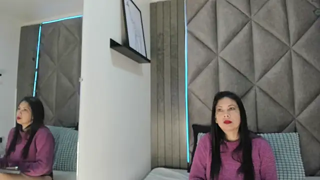 JaylaScott   online show from October 2025 11:20:02 AM