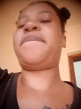 Snapshot of Lee_BlaqX chatting on February 2025 01:03:01 PM Lee BlaqX online show from February 2025 01:03:01 PM