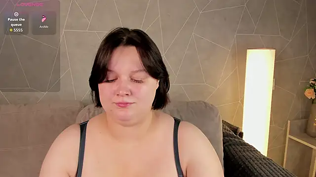 Snapshot of Blossom_Sonya chatting on October 2025 12:11:01 AM Blossom Sonya online show from October 2025 12:11:01 AM