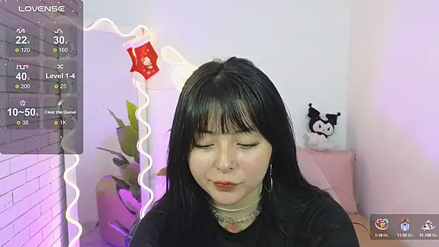 Snapshot of hina_tay chatting on December 2024 04:17:02 AM hina tay online show from December 2024 04:17:02 AM