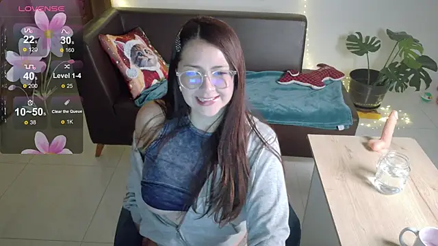Snapshot of Rachel_t_ chatting on January 2025 05:11:01 AM Rachel t online show from January 2025 05:11:01 AM