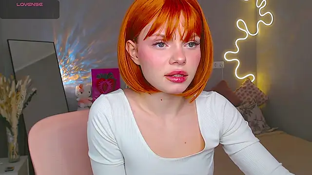 Red  Candy online show from February 2025 04:42:02 PM