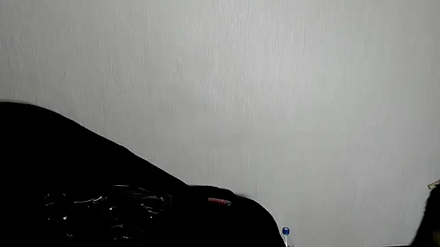 Snapshot of Reed_Fox chatting on September 2025 11:05:02 PM Reed Fox online show from September 2025 11:05:02 PM