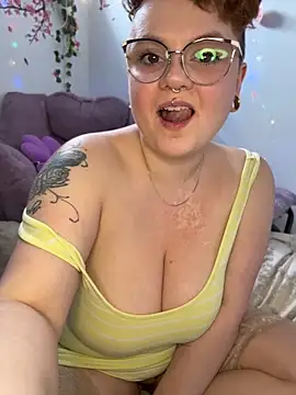 Sweetleeahxx online show from April 2026 01:27:02 PM