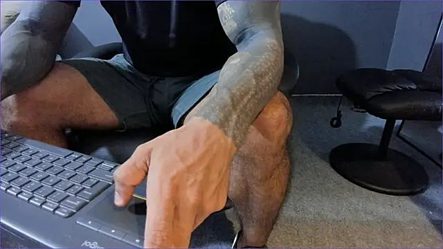 Brock hurn1 online show from April 2026 11:07:02 PM