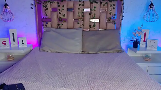 GigiVolkova online show from March 2025 12:18:01 AM