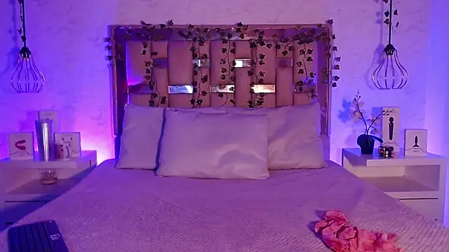 GigiVolkova online show from September 2025 08:11:02 PM