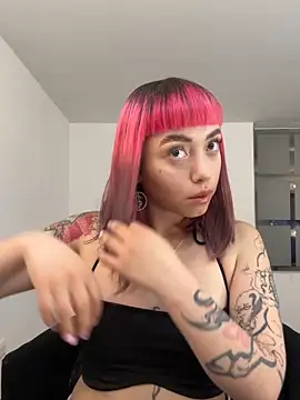 GigiVolkova online show from December 2025 01:02:02 AM