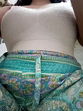 cute-mahek online show from October 2025 07:34:02 PM