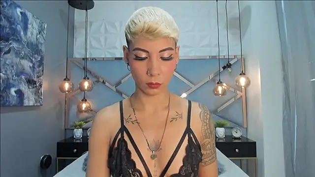 Snapshot of MiaMorgan_ chatting on January 2025 12:04:02 PM MiaMorgan online show from January 2025 12:04:02 PM