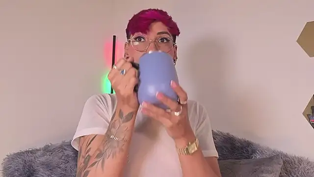 MiaMorgan  online show from November 2025 01:44:02 PM