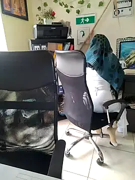 Snapshot of NAJWA-ARAB chatting on December 2024 05:31:02 PM NAJWA-ARAB online show from December 2024 05:31:02 PM