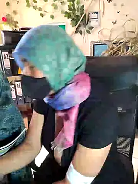 Snapshot of NAJWA-ARAB chatting on February 2025 05:49:02 PM NAJWA-ARAB online show from February 2025 05:49:02 PM