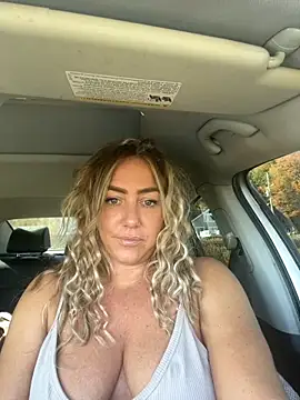 sunshinekisses online show from October 2025 05:25:02 PM