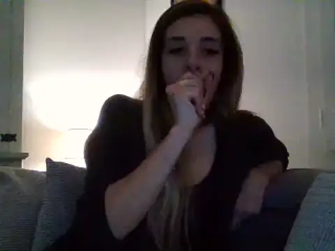 Snapshot of MissBella131 chatting on December 2024 08:16:01 AM MissBella131 online show from December 2024 08:16:01 AM