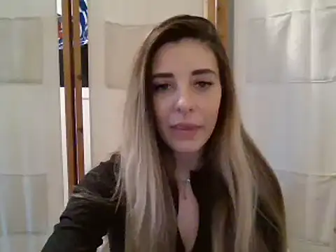 Snapshot of MissBella131 chatting on January 2025 02:07:01 PM MissBella131 online show from January 2025 02:07:01 PM