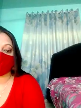 Snapshot of Taniya07 chatting on May 2026 06:13:01 PM Taniya07 online show from May 2026 06:13:01 PM