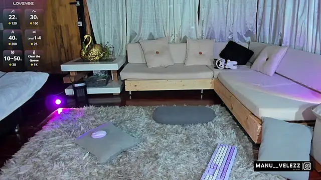 Manu Velez online show from September 2025 05:40:02 AM