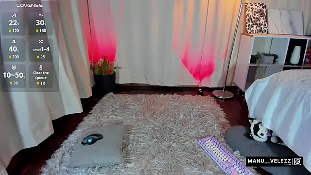 Manu Velez online show from October 2025 05:37:01 AM