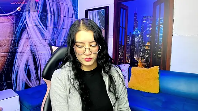 Violetaa diazz online show from March 2025 08:20:02 PM