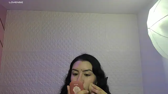 Violetaa diazz online show from September 2025 09:09:01 PM