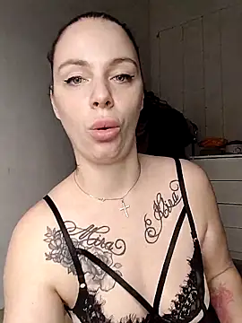 Lola Hale online show from March 2025 05:54:02 PM