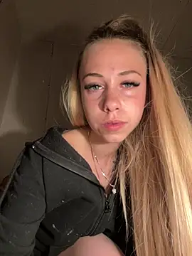 Katherinabby33 online show from May 2026 09:20:01 PM
