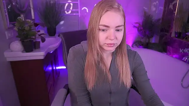 EmilySunshineS online show from April 2026 05:43:01 AM