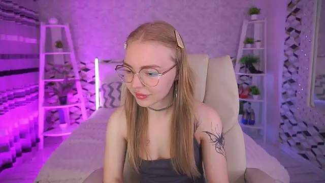 EmilySunshineS online show from June 2026 06:52:02 AM