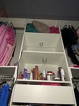 indyazinha online show from February 2026 04:41:01 PM