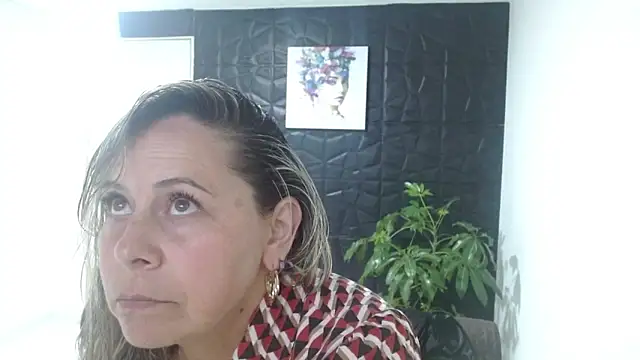 CINTHIA1609 online show from March 2025 07:44:02 PM