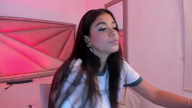 GiaFu online show from December 2025 07:53:02 PM