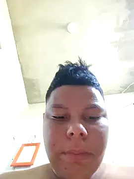 Snapshot of putoso031 chatting on March 2025 01:03:01 PM putoso031 online show from March 2025 01:03:01 PM