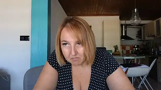 Snapshot of Sandcoq chatting on July 2026 08:30:02 AM Sandcoq online show from July 2026 08:30:02 AM
