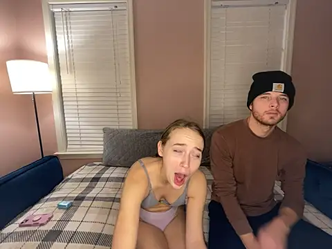 Maxinebabyyy online show from January 2025 02:35:02 AM