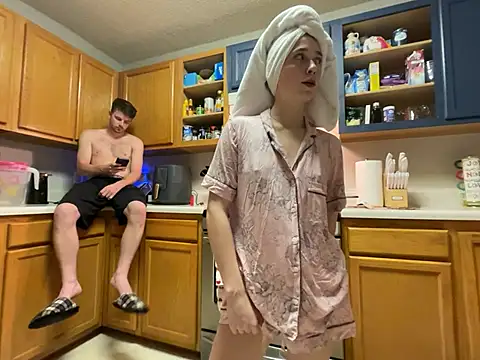 Maxinebabyyy online show from March 2025 11:53:01 PM