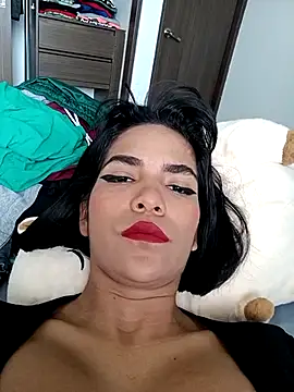 Snapshot of misskitty19-01 chatting on February 2025 07:25:01 PM misskitty19-01 online show from February 2025 07:25:01 PM
