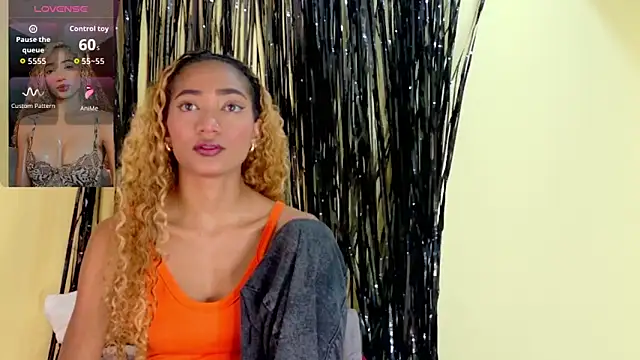 Charlotte Love10 online show from April 2026 07:58:01 PM