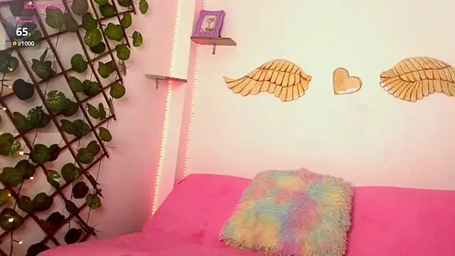 littleayshel online show from September 2025 02:06:01 PM