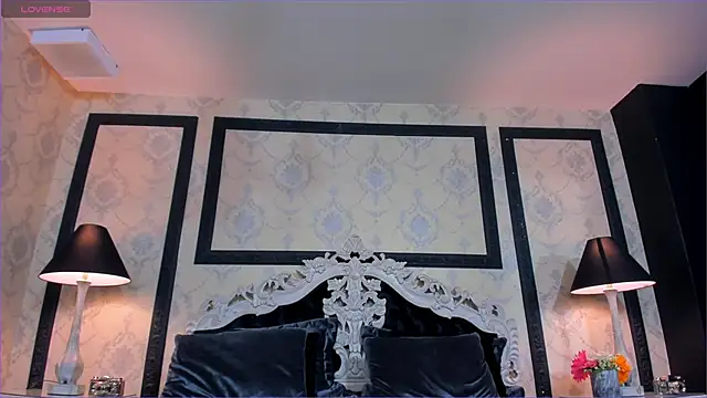 ImSophiie online show from April 2026 09:41:02 PM
